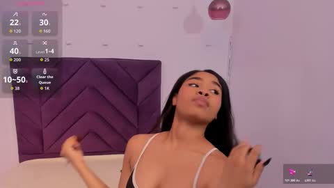 nahomycarterr online show from November 2025 05:02:01 PM