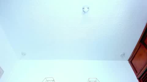 Nahomy online show from March 2026 07:41:02 PM