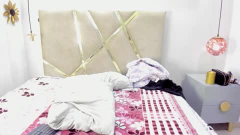 nai_blue online show from September 2025 02:59:02 AM