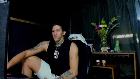 naider_1 online show from April 2026 06:07:02 AM