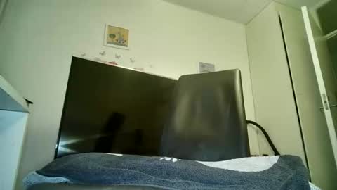 naimando353223 online show from November 2025 09:30:02 PM