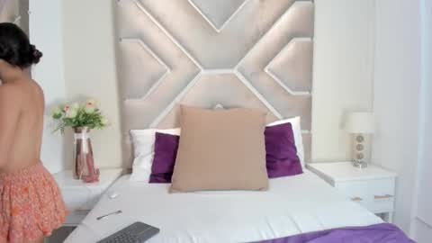 Snapshot of naiyi_tamara chatting on November 2025 11:34:02 AM naiyi_tamara online show from November 2025 11:34:02 AM