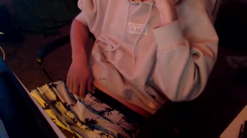 Snapshot of naj8 chatting on September 2025 03:39:01 AM Drew online show from September 2025 03:39:01 AM