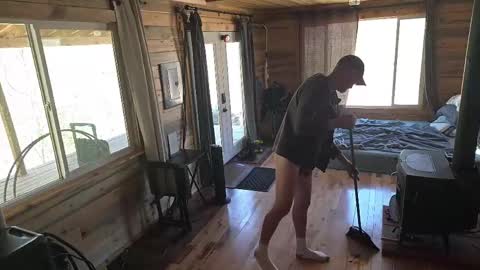 Naked Cabin Man online show from April 2026 07:16:01 PM