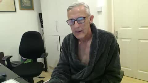 Snapshot of nakedcarpenteruk chatting on May 2026 09:03:02 AM nakedcarpenteruk online show from May 2026 09:03:02 AM