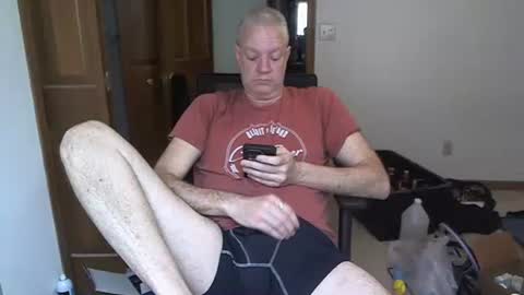 Snapshot of nakedilmale chatting on April 2026 10:30:02 PM Tip 100 for my full real name online show from April 2026 10:30:02 PM