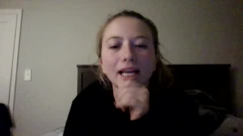 Snapshot of nakedmomma chatting on October 2025 02:15:01 AM SianaBabe online show from October 2025 02:15:01 AM