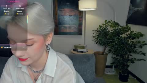 Kate online show from November 2025 11:52:02 AM