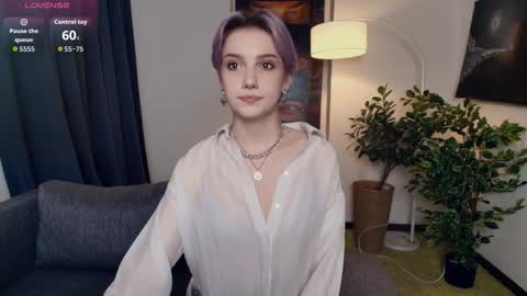 Kate online show from December 2025 12:33:02 PM