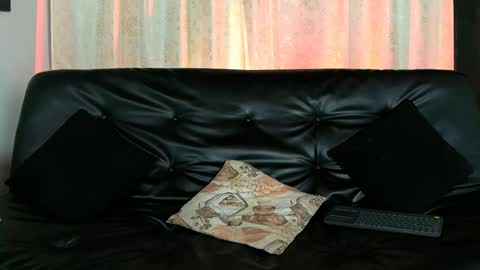 Snapshot of nala_rouss chatting on April 2026 09:27:01 PM NALA online show from April 2026 09:27:01 PM