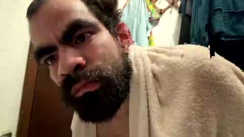 Snapshot of naluboi2lit chatting on May 2026 03:27:01 PM naluboi2lit online show from May 2026 03:27:01 PM