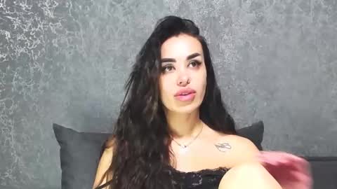 Lady online show from April 2026 07:08:02 PM