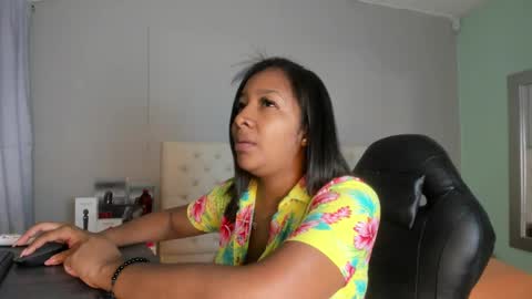 nami_sam online show from March 2025 12:45:01 PM