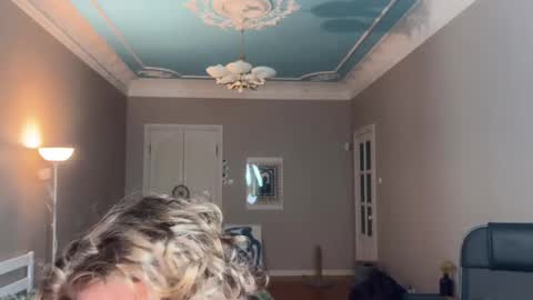 Snapshot of namiraaxel chatting on February 2025 10:42:02 PM Georges online show from February 2025 10:42:02 PM