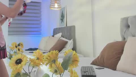 nami online show from October 2025 07:55:01 PM