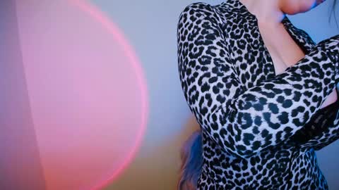 Snapshot of nanafey chatting on December 2024 02:05:02 PM your candy online show from December 2024 02:05:02 PM