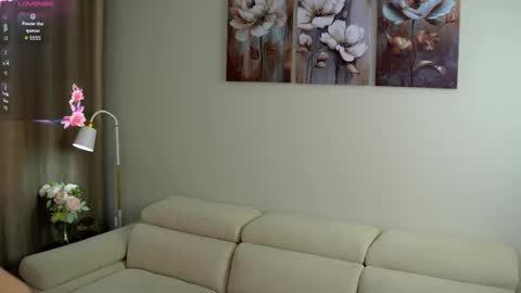 Kiana online show from April 2026 08:17:02 AM