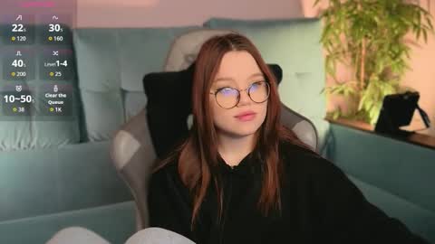 Snapshot of nanami_v02 chatting on September 2025 08:14:01 AM Maeve online show from September 2025 08:14:01 AM