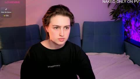 Snapshot of nanami_v02 chatting on May 2026 08:41:01 AM Maeve online show from May 2026 08:41:01 AM