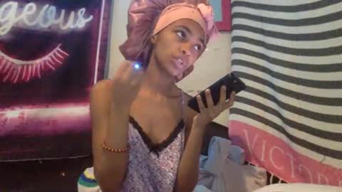 nanaonn online show from November 2025 06:51:01 PM