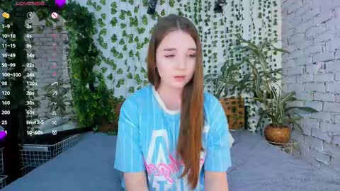 Luna online show from February 2025 09:25:02 AM