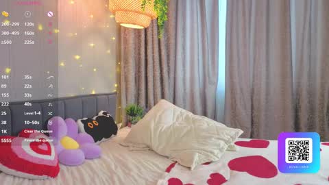 Luna online show from April 2026 05:10:01 AM