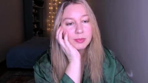 Nancy online show from April 2026 07:18:02 PM