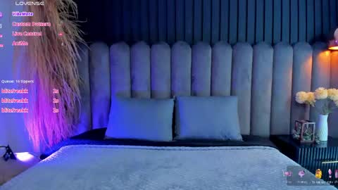 Snapshot of nanda_vixen_ chatting on May 2026 11:56:01 PM Nanda online show from May 2026 11:56:01 PM
