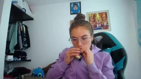 Snapshot of nanna_yoshi chatting on July 2026 08:49:02 PM nanna yoshi online show from July 2026 08:49:02 PM