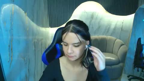 Snapshot of nanncy_r_ chatting on October 2025 01:15:01 AM Nancy online show from October 2025 01:15:01 AM