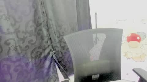 Snapshot of naoko_uwu chatting on December 2025 12:07:01 AM Naoko online show from December 2025 12:07:01 AM