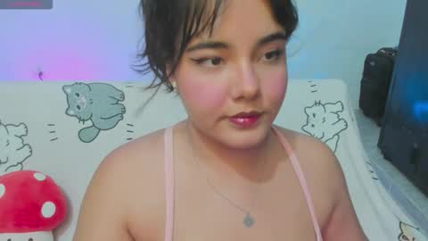 Snapshot of naoko_uwu chatting on March 2026 01:23:02 AM Naoko online show from March 2026 01:23:02 AM