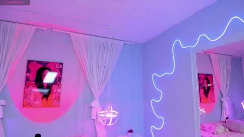 Naomi online show from February 2026 08:14:01 PM