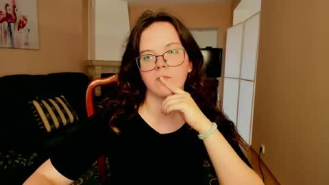 Snapshot of naomi_di chatting on June 2026 12:14:01 PM naomi_di online show from June 2026 12:14:01 PM