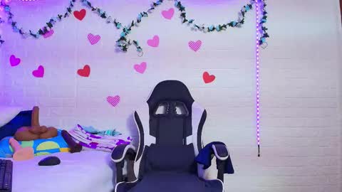 Snapshot of naomi_diamond_ chatting on September 2025 11:21:01 AM Naomi online show from September 2025 11:21:01 AM