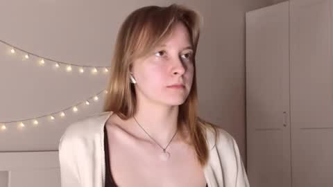 Naomi online show from March 2026 07:09:01 PM