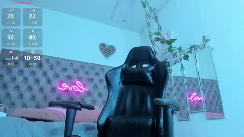 Snapshot of naomi_viper_ chatting on October 2025 10:56:01 AM Naomi online show from October 2025 10:56:01 AM