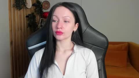 Naomi online show from February 2026 05:27:01 AM