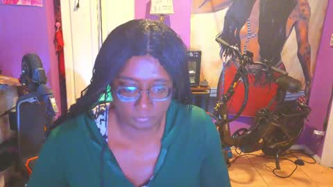 Snapshot of naomifux chatting on May 2026 07:21:01 PM Naomi online show from May 2026 07:21:01 PM
