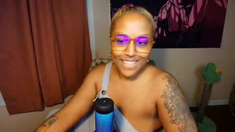 Naomigiirl6 online show from February 2025 09:26:02 AM