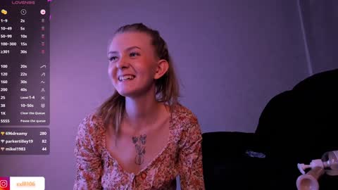 Snapshot of naomigirl33 chatting on January 2025 10:41:02 PM Naomi Dear I will be online at 1200 UTC online show from January 2025 10:41:02 PM
