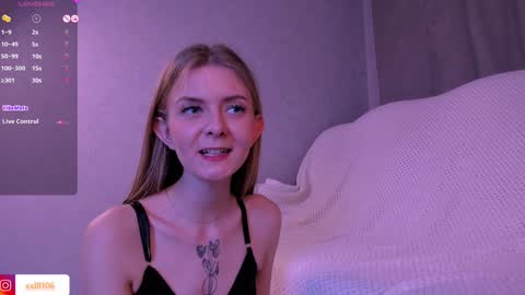 Snapshot of naomigirl33 chatting on January 2025 05:26:01 PM Naomi Dear I will be online at 1200 UTC online show from January 2025 05:26:01 PM