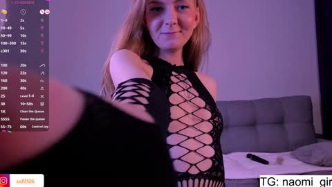 Snapshot of naomigirl33 chatting on January 2025 09:39:01 AM Naomi Dear I will be online at 1200 UTC online show from January 2025 09:39:01 AM