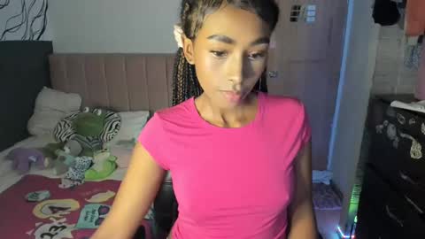 Naomii online show from February 2025 01:11:02 AM