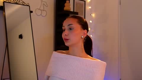 Snapshot of naomii_20 chatting on November 2025 08:46:02 PM naomii_20 online show from November 2025 08:46:02 PM