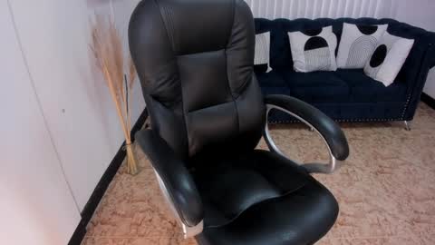 Naomi Campbell online show from December 2024 04:10:01 PM