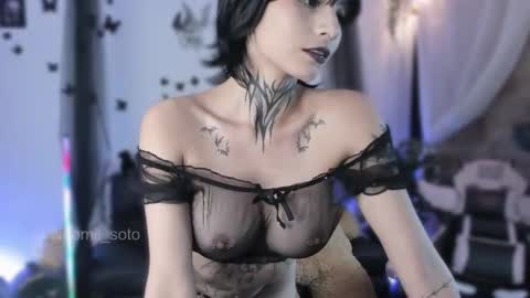 Snapshot of naomii_soto chatting on November 2025 08:21:02 PM Naomi online show from November 2025 08:21:02 PM