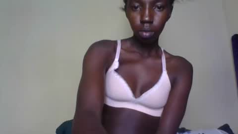 naomilittle31025 online show from October 2025 05:47:01 PM