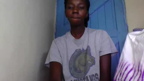 Snapshot of naomilittle905047 chatting on February 2026 09:05:01 AM naomilittle905047 online show from February 2026 09:05:01 AM