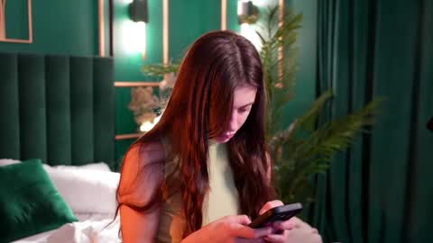 Naomi online show from December 2025 04:50:01 AM